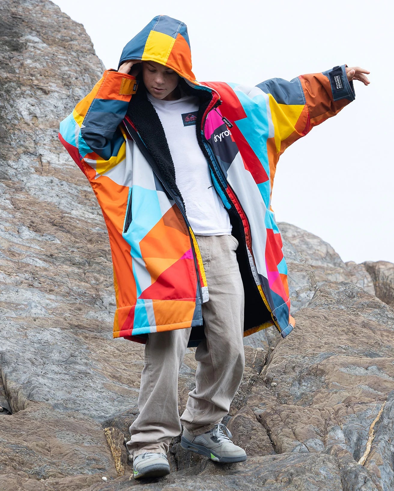 DryRobe Advance Long Sleeve Changing Robe Kids (Abstract)