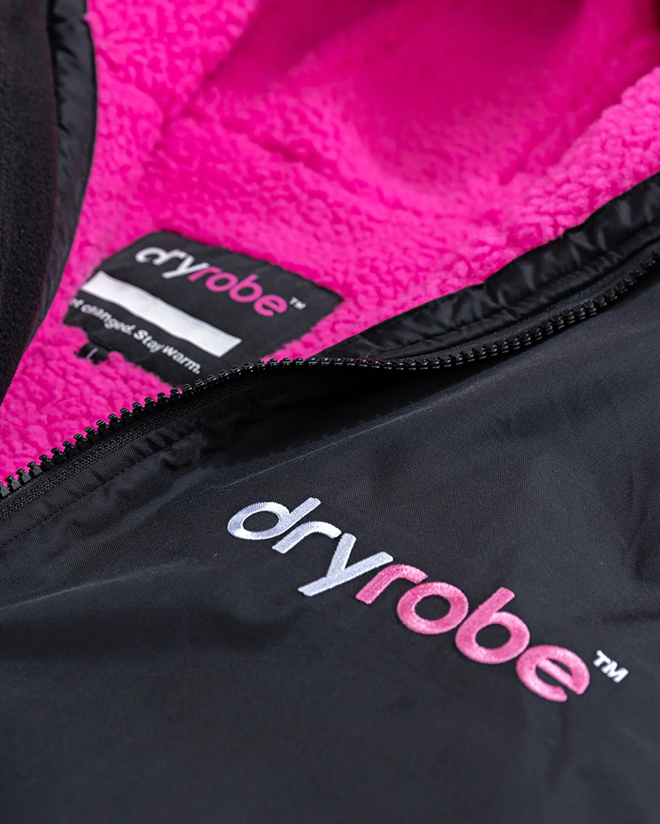 DryRobe Advance Long Sleeve Changing Robe (Black/Pink)