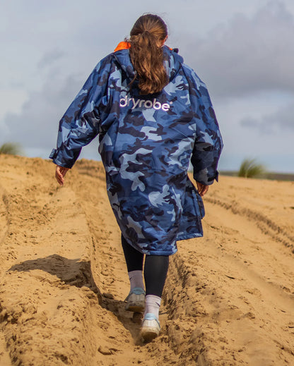 DryRobe Advance Long Sleeve Changing Robe Kids (Blue Orange Camo)
